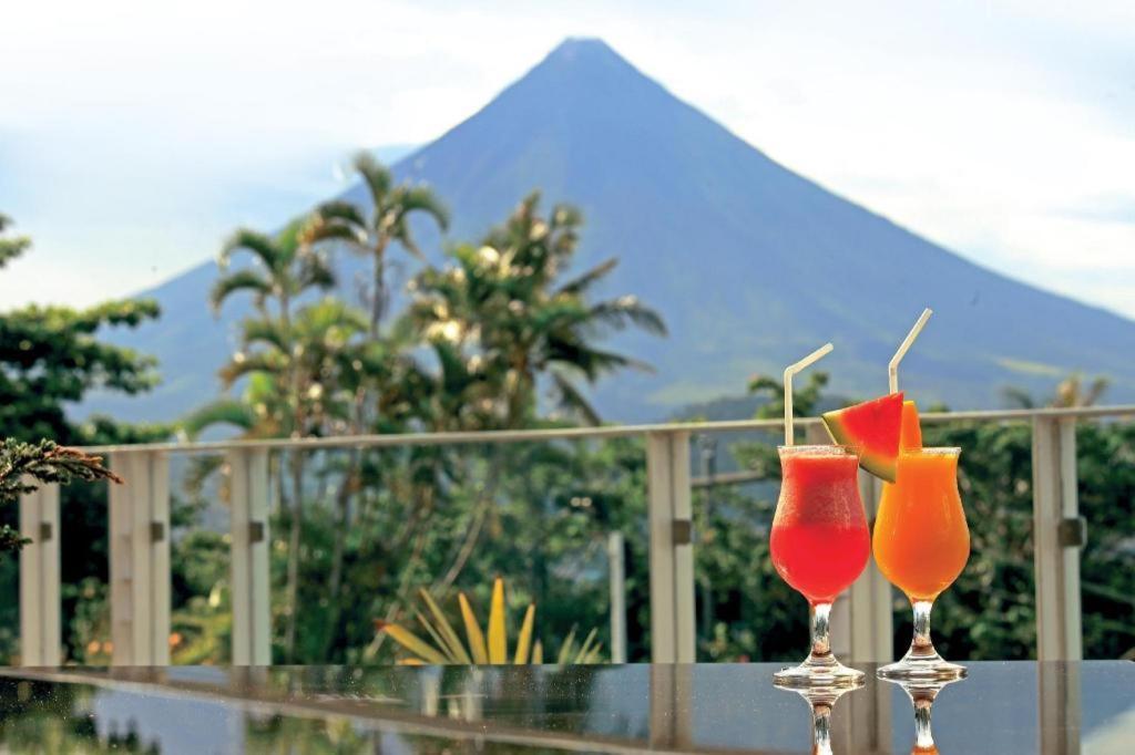 The Oriental Hotel Legazpi Exterior photo