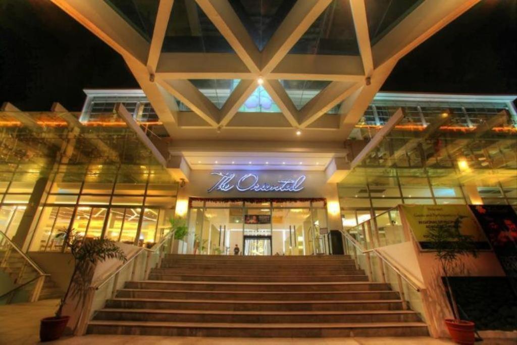 The Oriental Hotel Legazpi Exterior photo