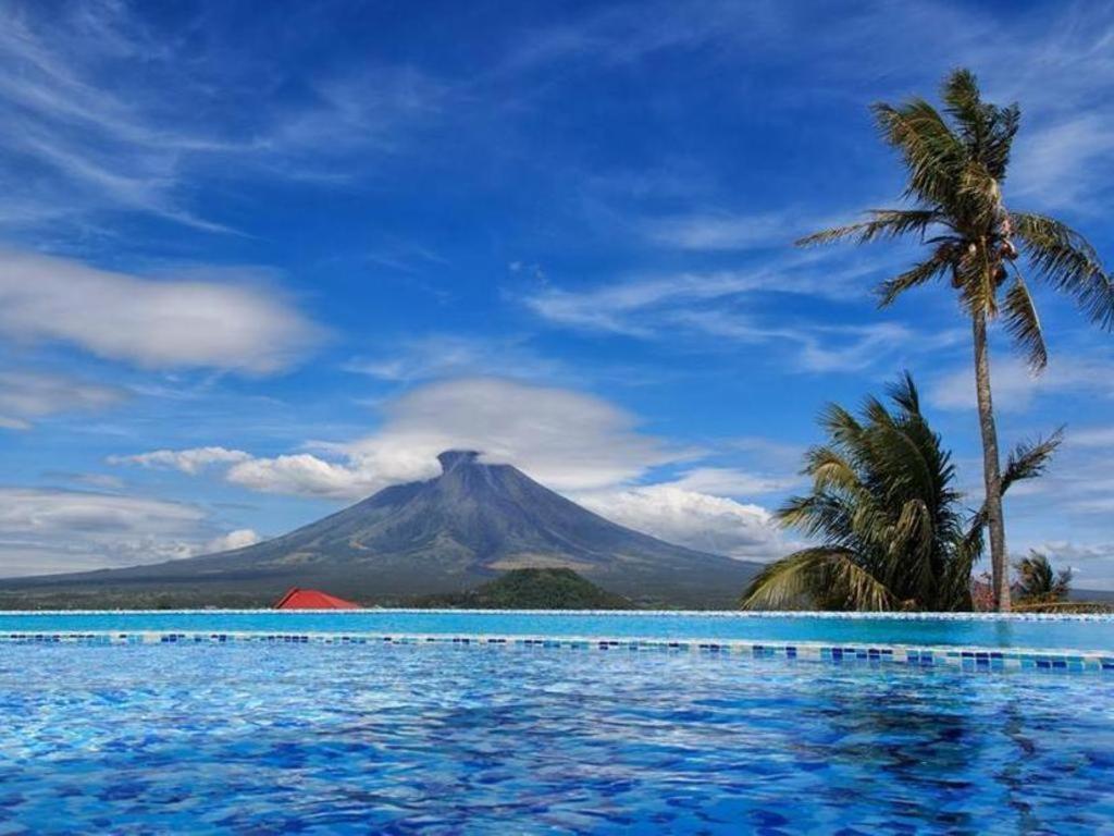 The Oriental Hotel Legazpi Exterior photo