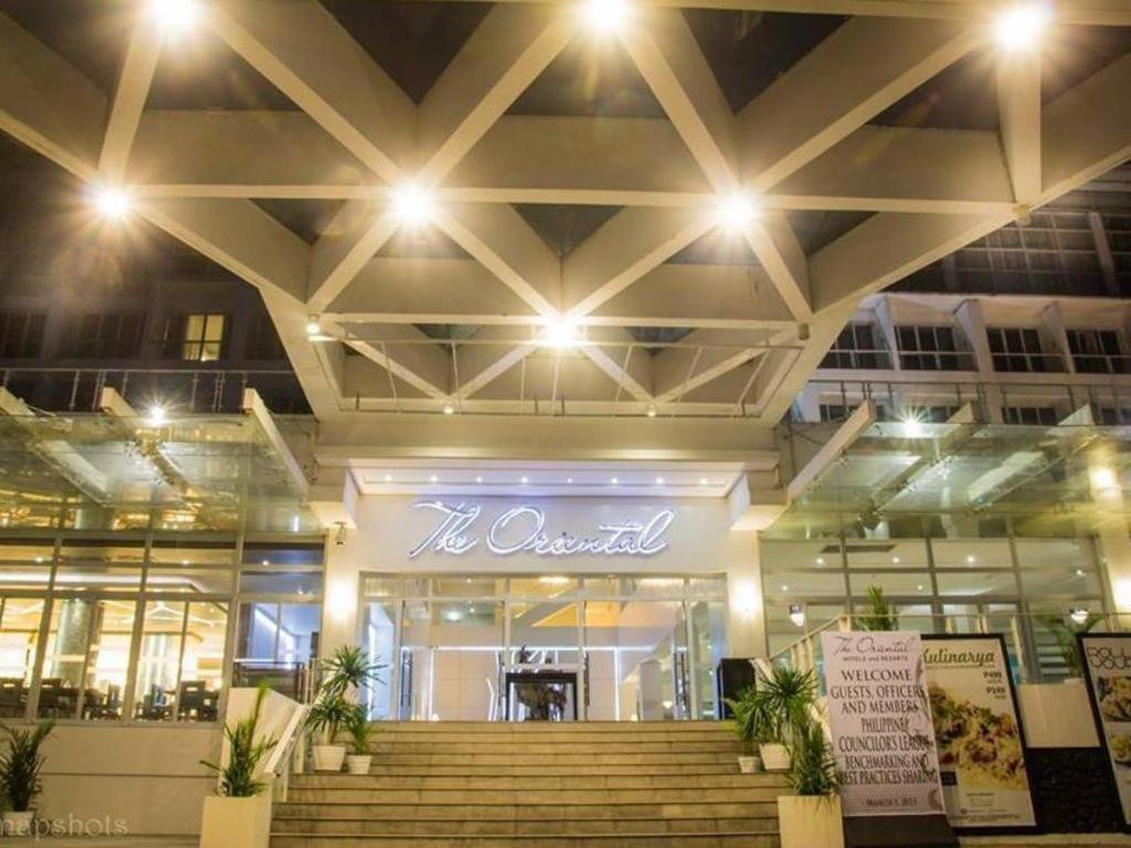 The Oriental Hotel Legazpi Exterior photo